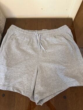 Athleta Gray Casual Drawstring Shorts 1X